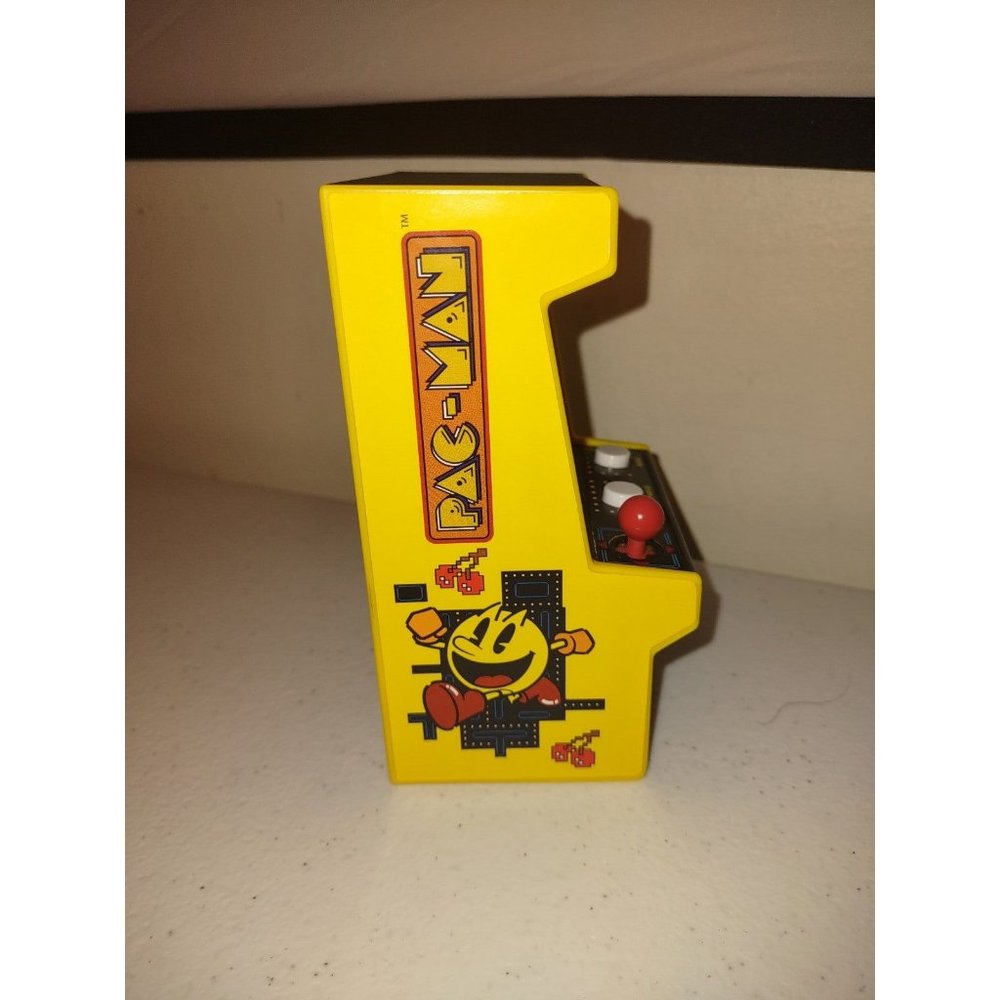 Pac-Man Mini Arcade Game - Picture 3 of 5